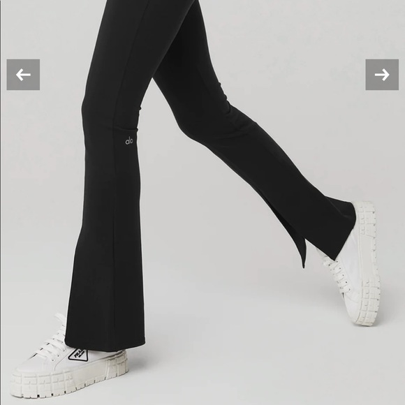 NWT Alo Airbrush High-Waist Flutter Legging - Picture 6 of 6